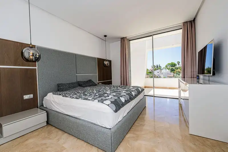 Adosado con piscina en venta en Río Real - Los Monteros, imagen 7