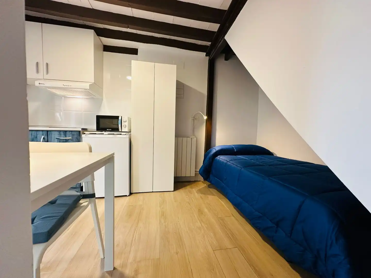 Wohnung zur Miete in Calle Capuchinas, 8, Centro - Sagrario