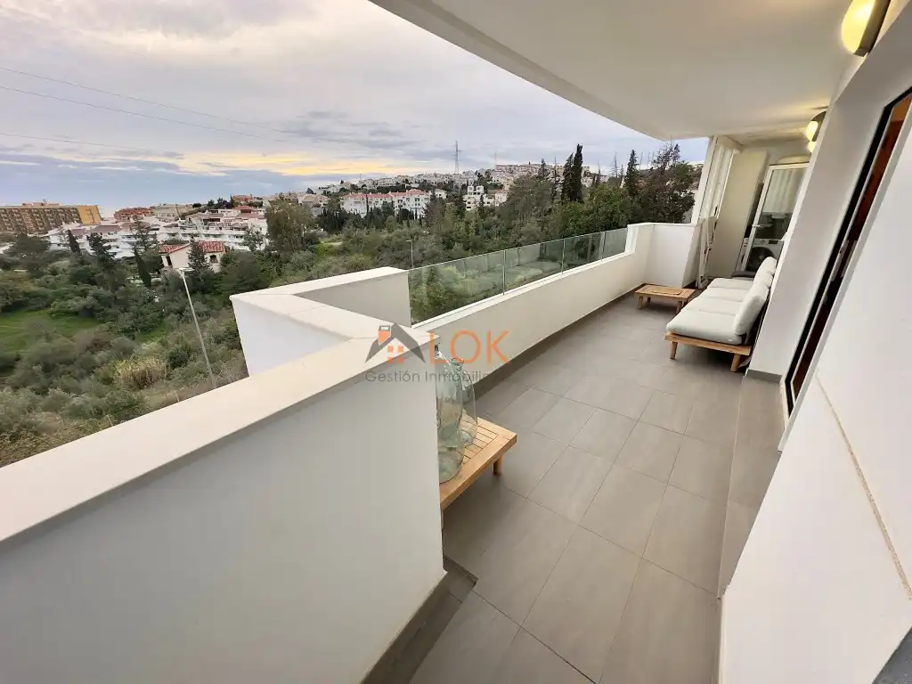 Terraza de Piso en venta en Rincón de la Victoria