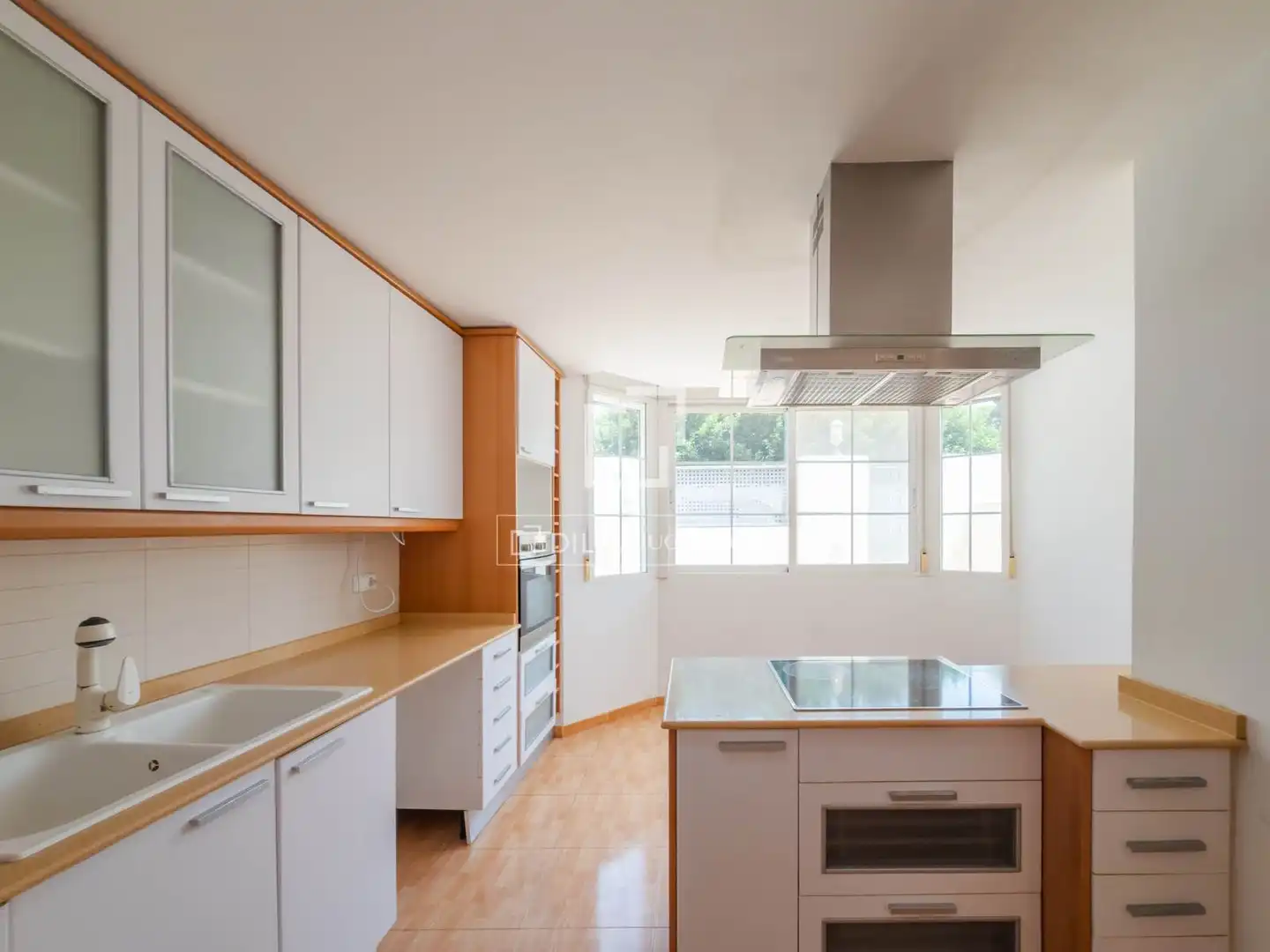 Cocina de Casa o chalet en venta en Rocafort con Aire acondicionado, Jardín privado y Terraza