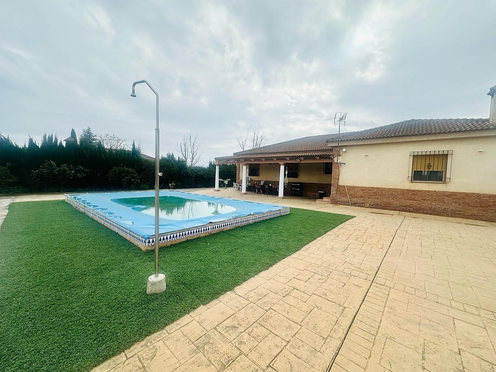 Piscina de Finca rústica en venda en  Córdoba Capital amb Aire condicionat, Traster i Piscina