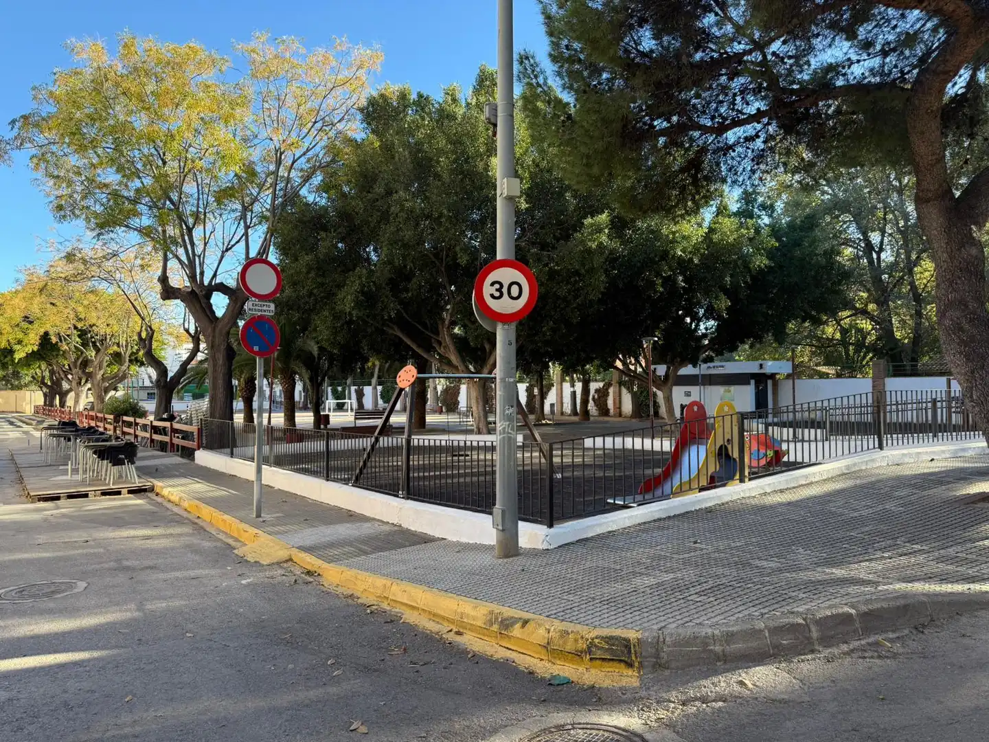 Vista exterior de Casa adosada en venta en Canet d'En Berenguer con Aire acondicionado, Calefacción y Terraza