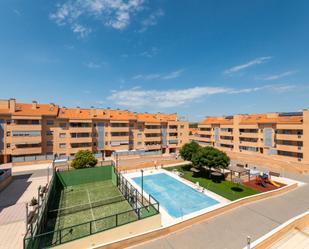 Vista exterior de Dúplex en venda en Navalcarnero amb Aire condicionat, Terrassa i Balcó