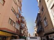 Vista exterior de Casa adosada en venda en L'Hospitalet de Llobregat