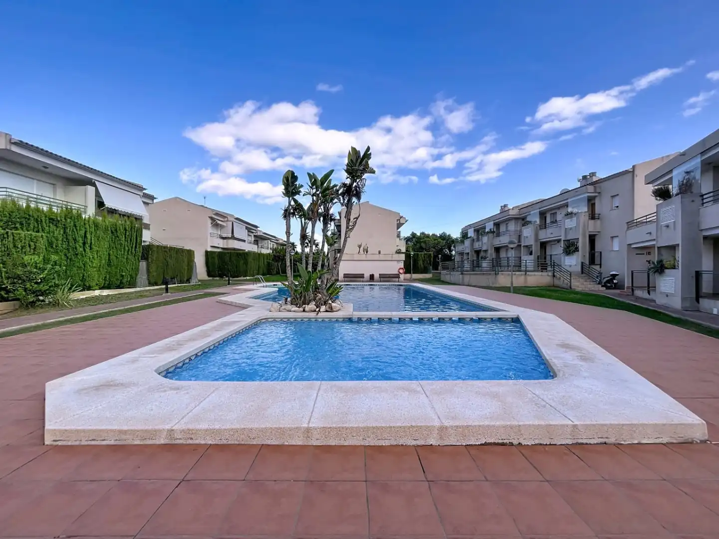 Schwimmbecken von Wohnung zur Miete in La Nucia mit Klimaanlage, Privatgarten und Schwimmbad