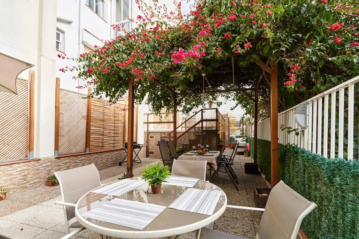 Terrassa de Casa adosada en venda en Calella amb Aire condicionat, Calefacció i Jardí privat