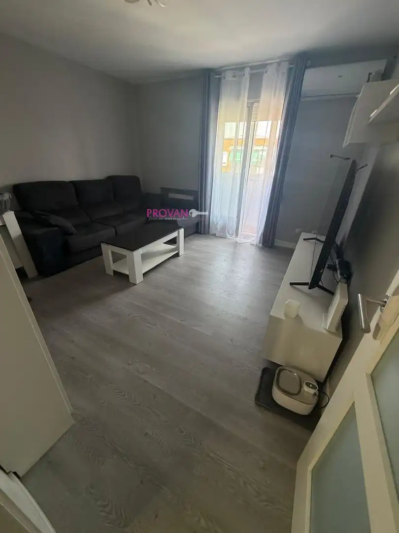 Sala de estar de Piso en venta en San Fernando de Henares con Aire acondicionado y Calefacción