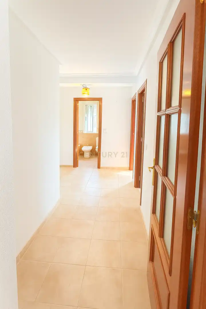 Flat for sale in Trujillo  with Air Conditioner, Oven and Washing machine