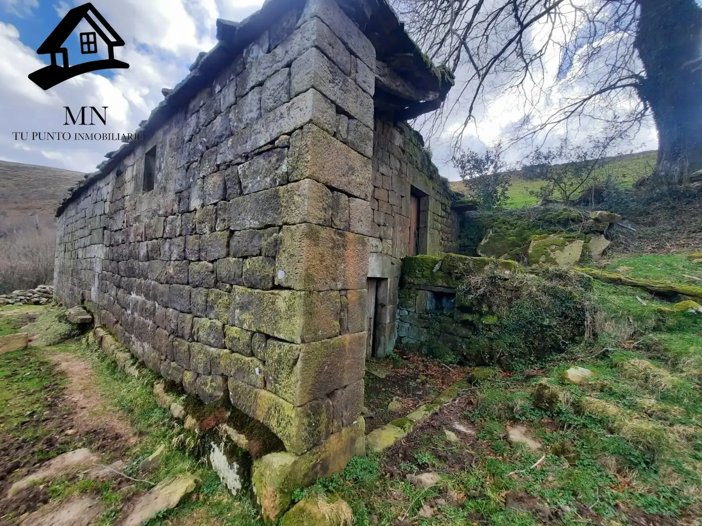 Casa rústica amb jardí en venda a San Pedro del Romeral, imagen 6