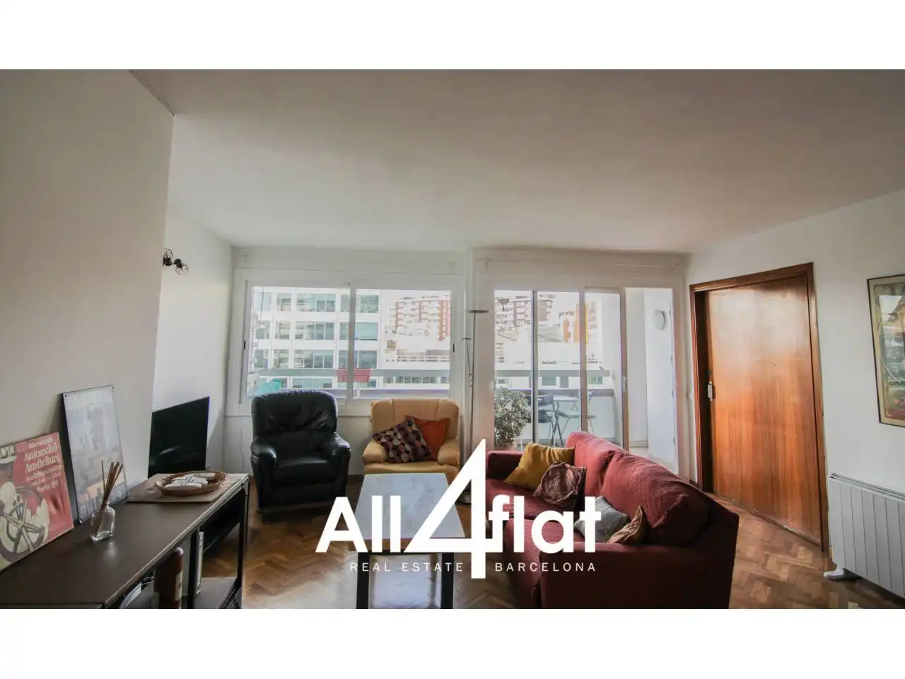 Außenansicht von Wohnung zur Miete in Barcelona mit Heizung, Parkett und Terrasse