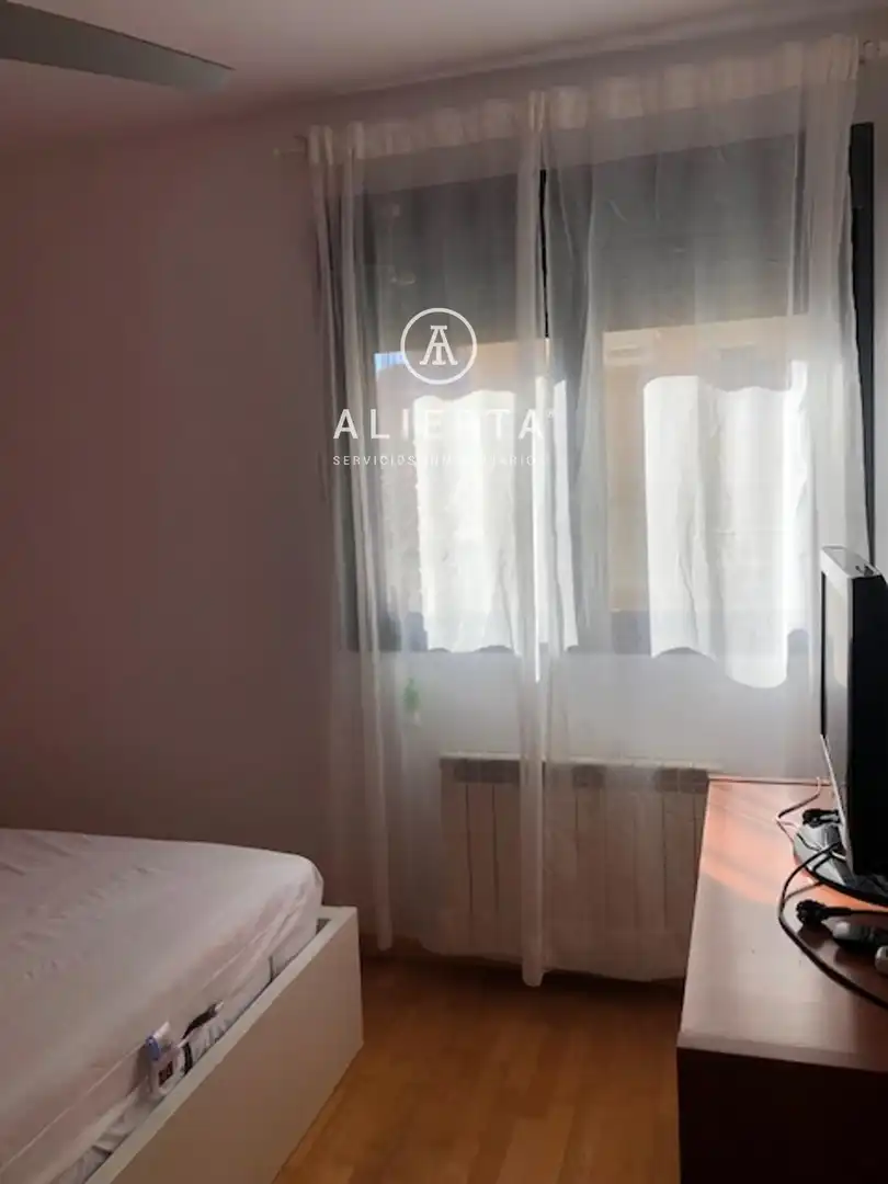 Habitación de Piso de alquiler en Zaragoza con Calefacción
