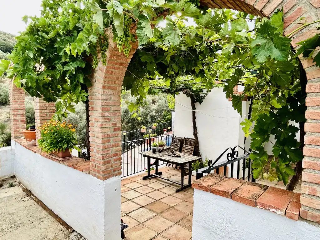 Terrasse von Country house zum Verkauf in Iznájar mit Klimaanlage, Terrasse und Schwimmbad