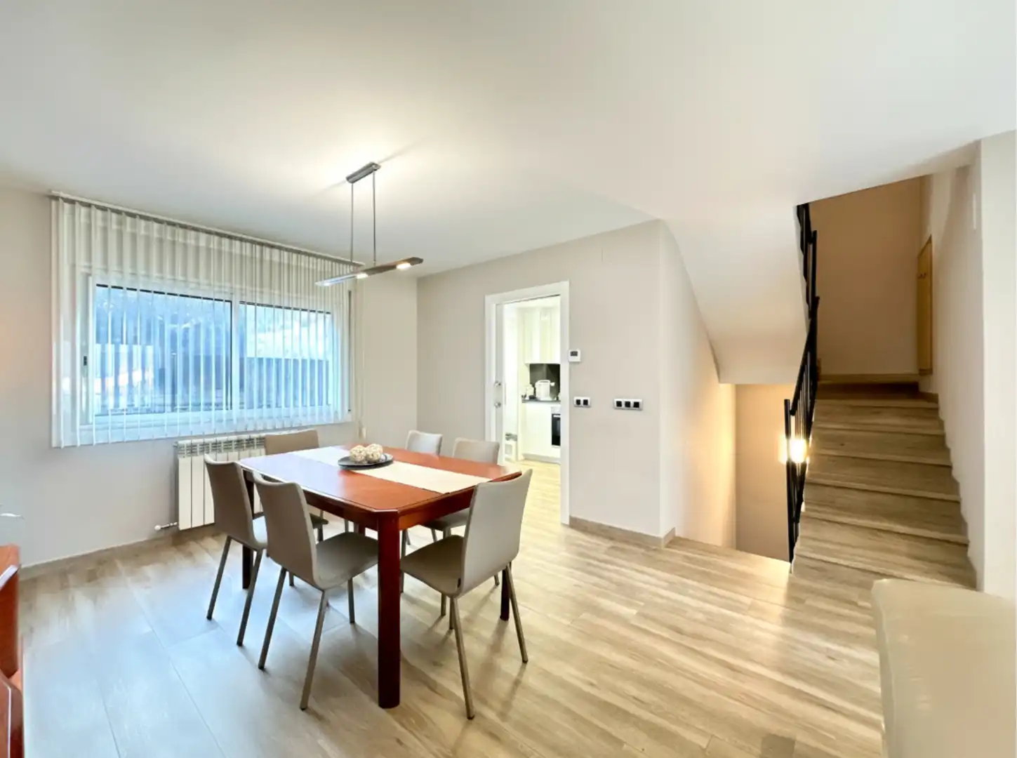 Comedor de Casa adosada en venta en Campdevànol con Calefacción, Terraza y Horno