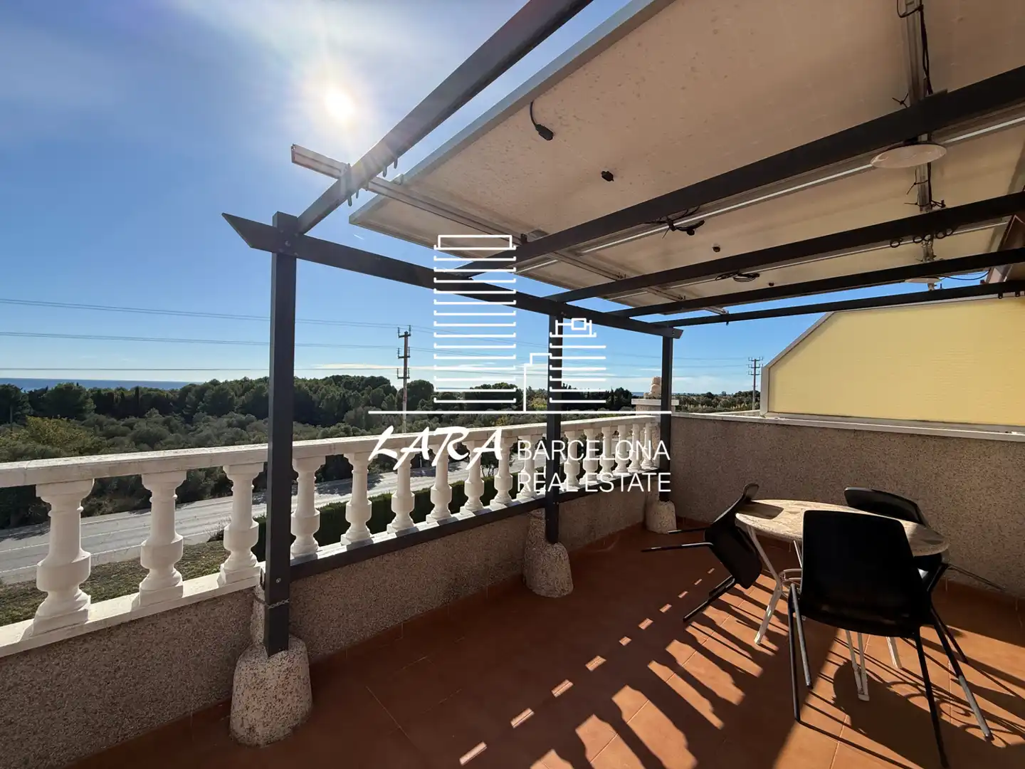 Terrassa de Casa adosada en venda en Creixell amb Aire condicionat, Calefacció i Jardí privat