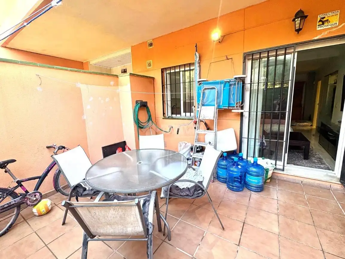 Terrassa de Pis en venda en Manilva amb Piscina comunitària