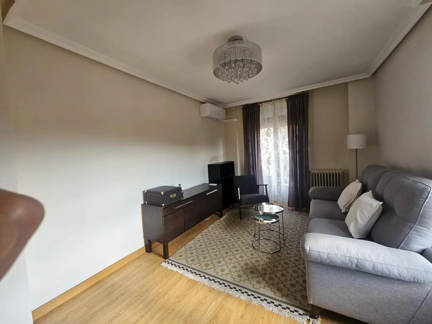 Wohnzimmer von Wohnung zur Miete in Salamanca mit Klimaanlage, Heizung und Abstellraum