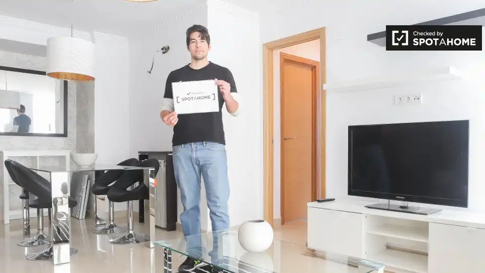 Living room of Flat for rent in Valencia  with Air Conditioner, Heating and Furnished
