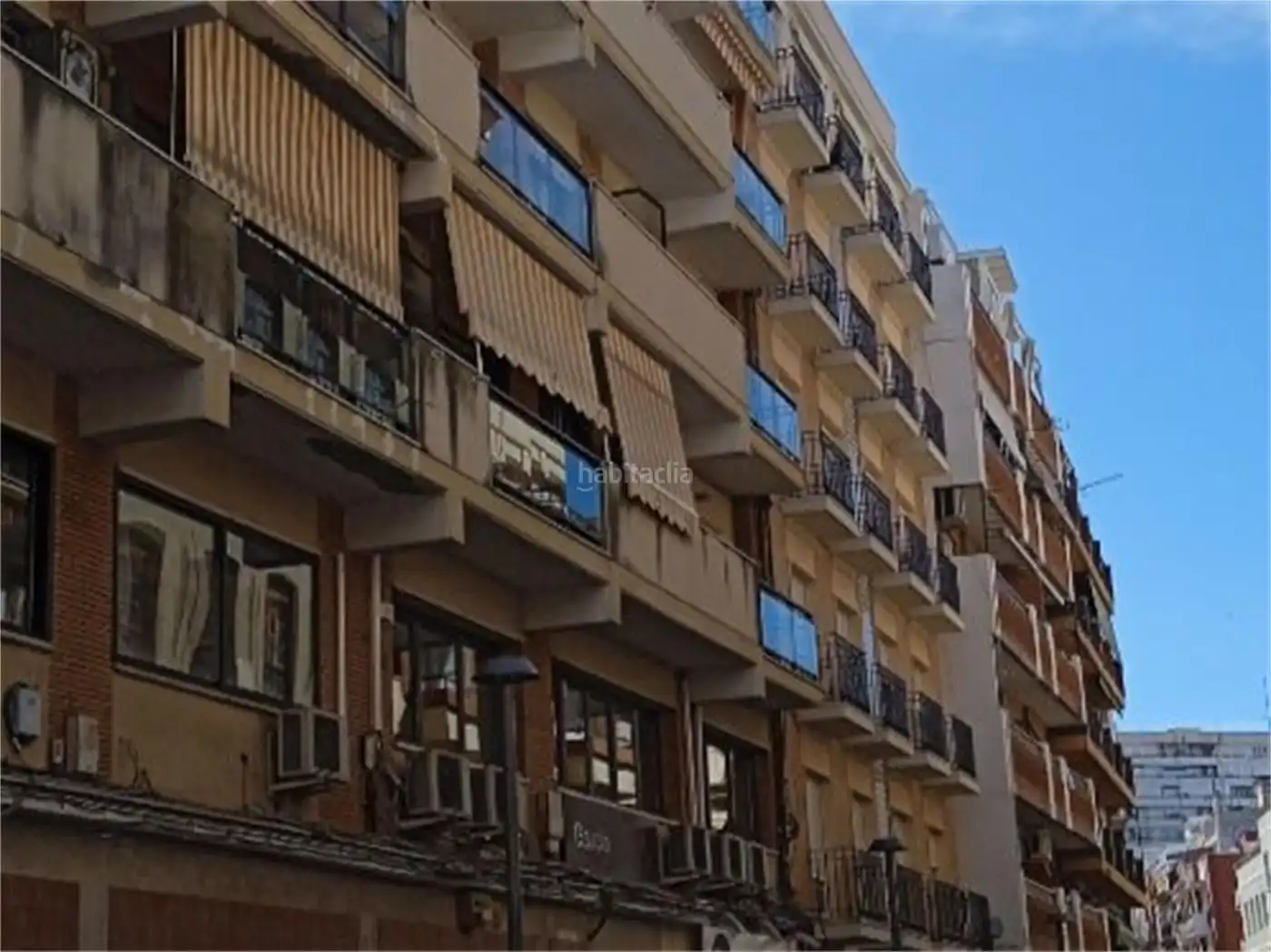 Ático con ascensor en venta en Calle Palos de la Frontera 13, imagen 3