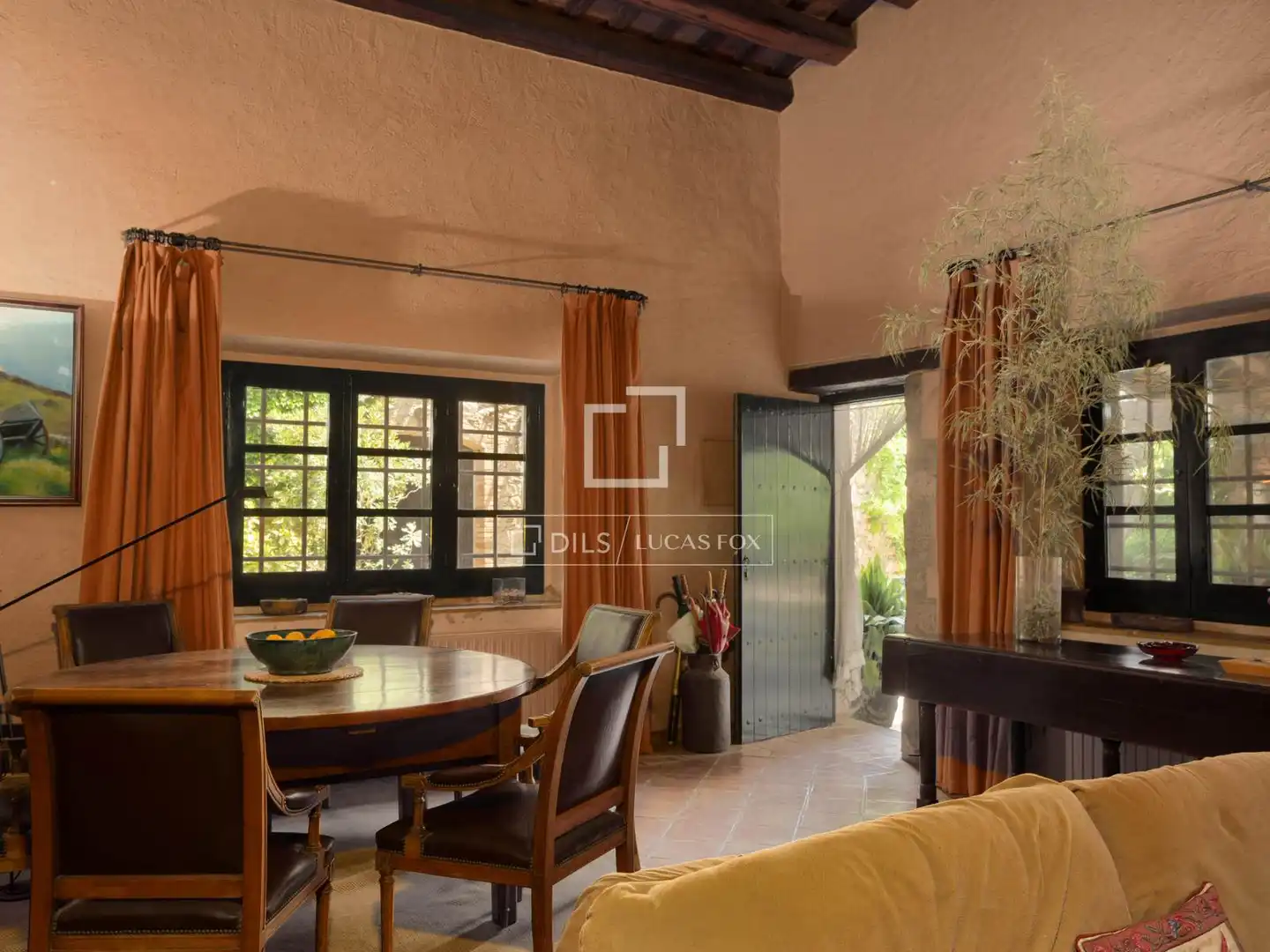 Comedor de Finca rústica en venta en Sant Mori con Calefacción, Jardín privado y Terraza