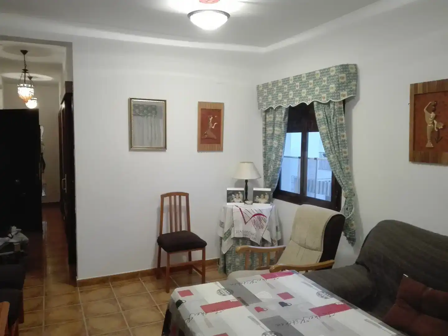 Sala d'estar de Pis de lloguer en Chipiona amb Aire condicionat, Moblat i Balcó