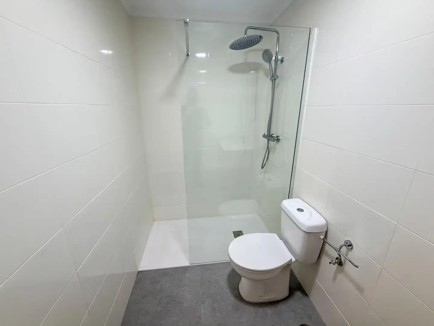 Baño de Dúplex en venta en Cox con Terraza, Trastero y Amueblado