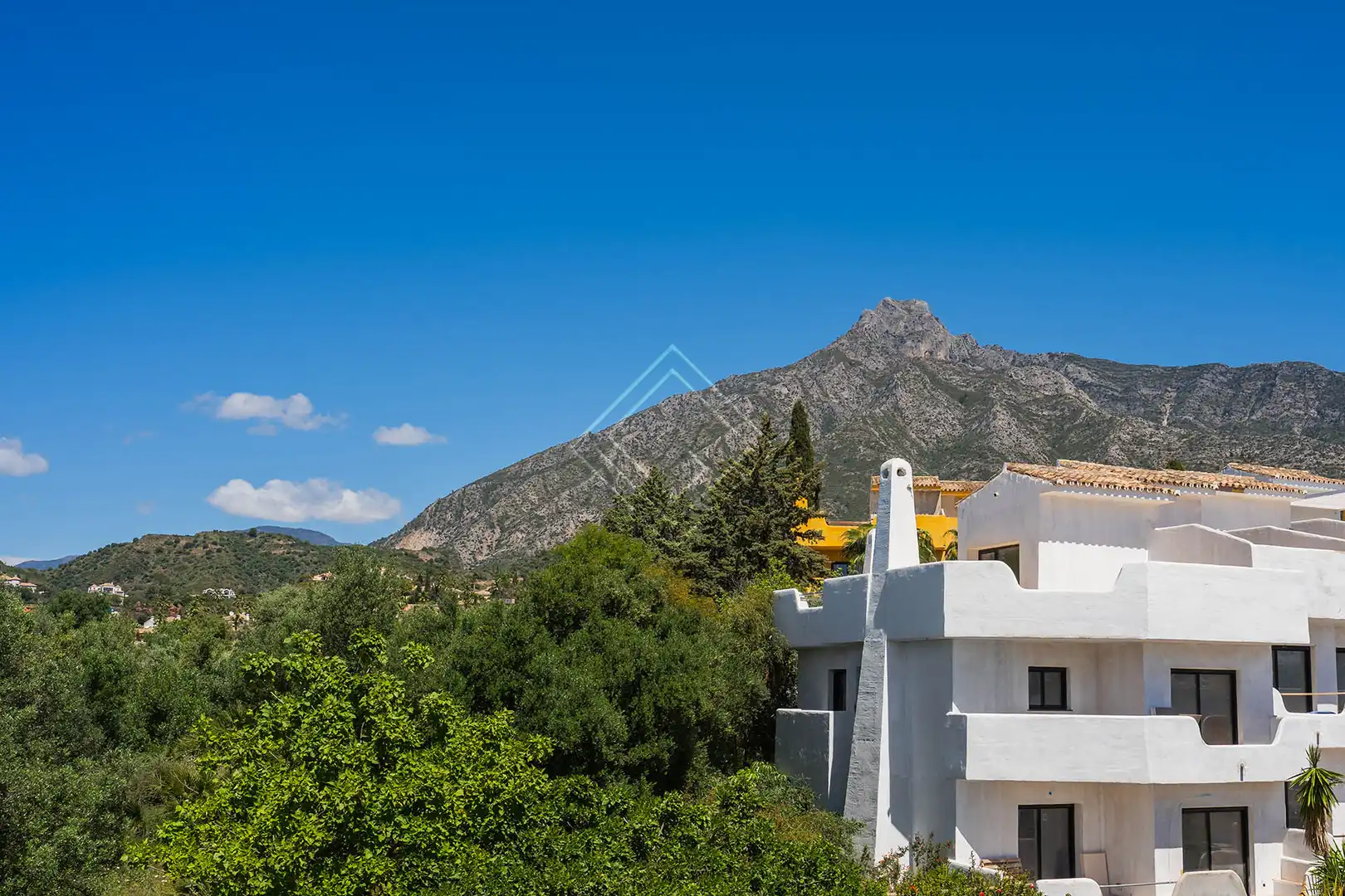Chalet con piscina en venta en Milla de Oro, imagen 28