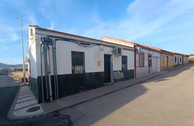 Vista exterior de Casa o xalet en venda en Puertollano