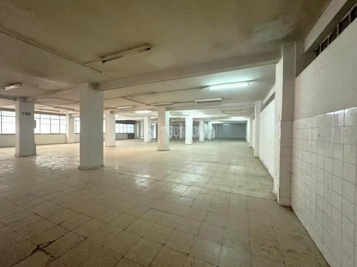 Local comercial en venda a HERMANOS GARCIA NOBLEJAS, imagen 4