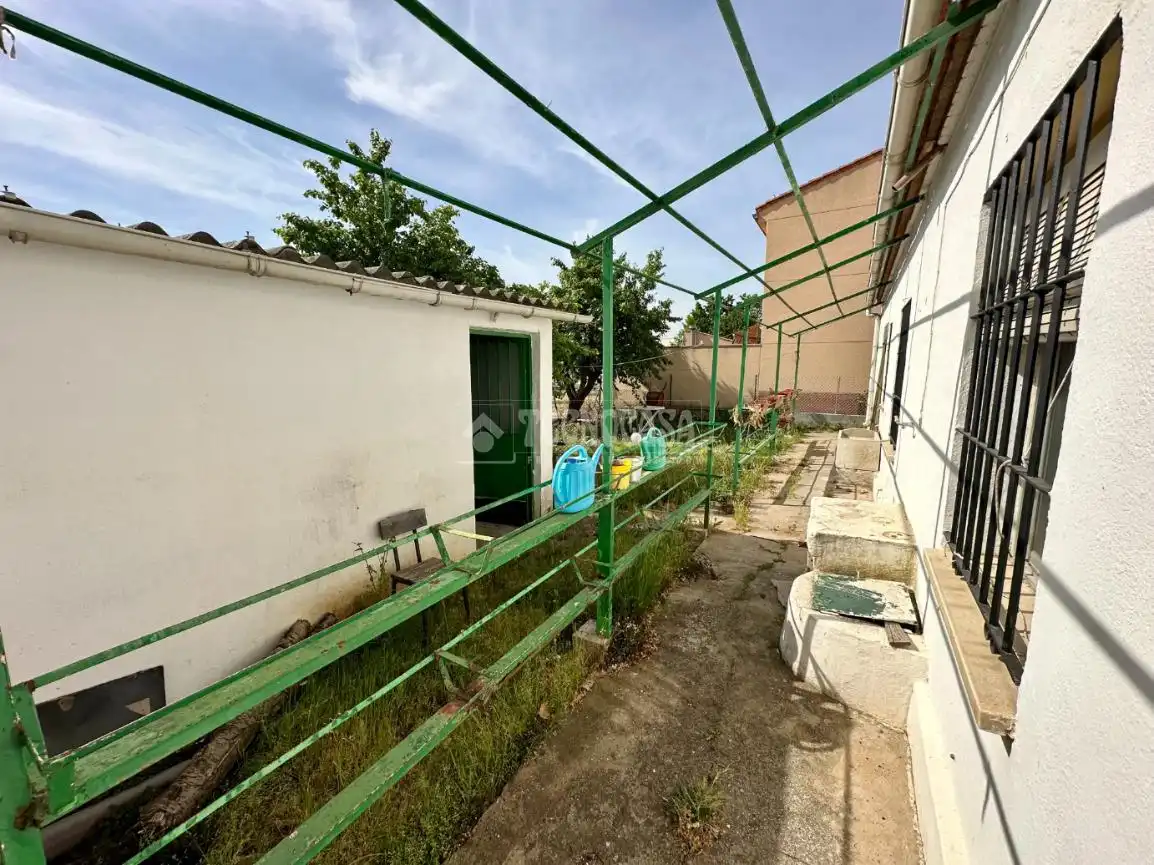 Detached homes for sale in Marchamalo  with Heating