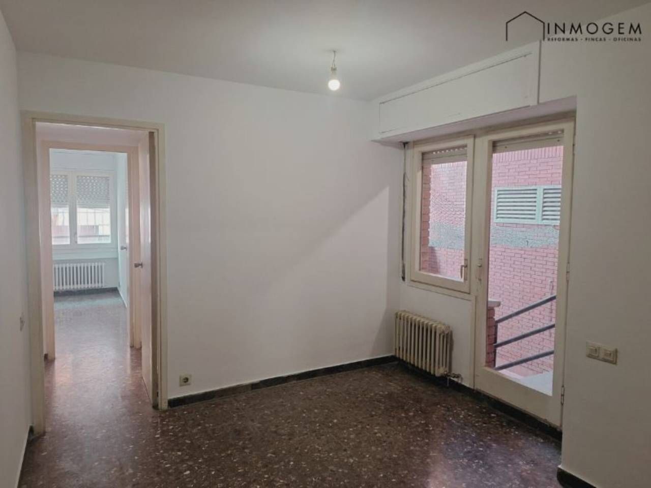 Flat to rent in  Barcelona Capital  with Air Conditioner, Terrace and Alarm