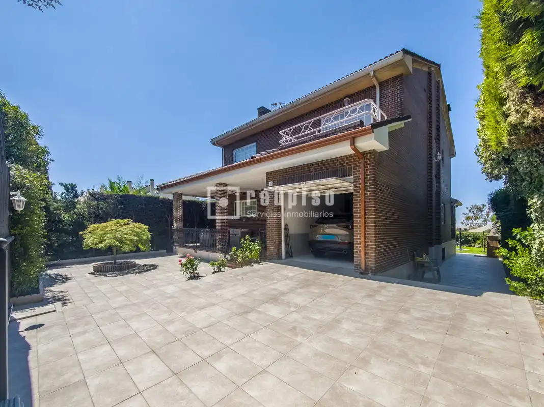 Villa avec piscine à vendre à  Urbanizaciones, imagen 3