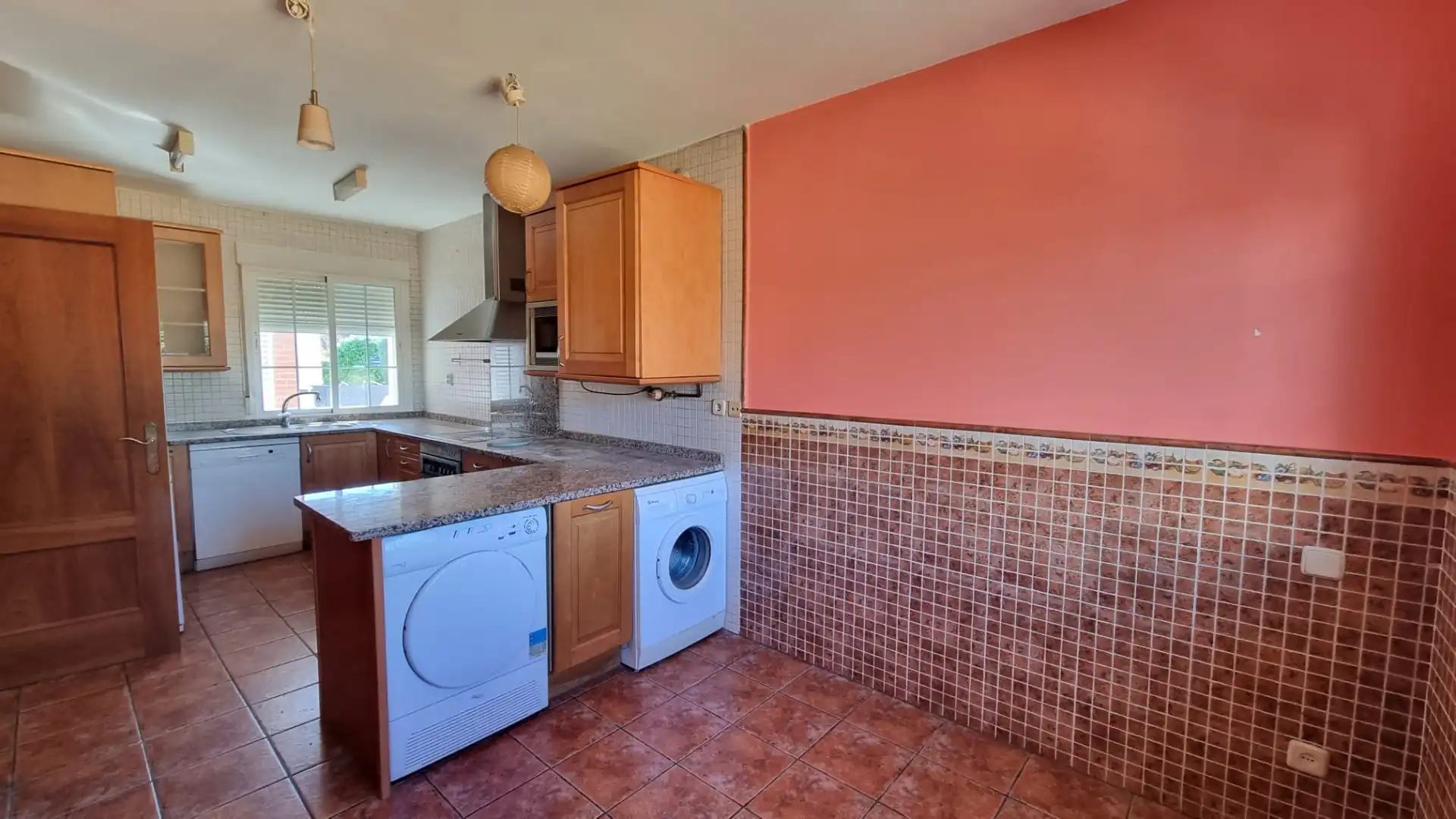 Cocina de Casa adosada en venta en Moralzarzal con Calefacción, Jardín privado y Terraza