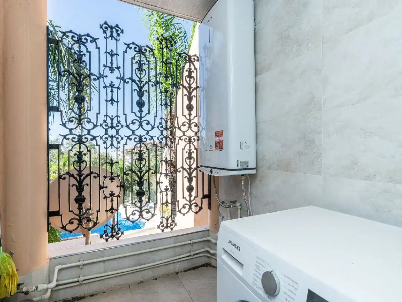 Terraza de Piso en venta en Marbella con Aire acondicionado, Terraza y Piscina
