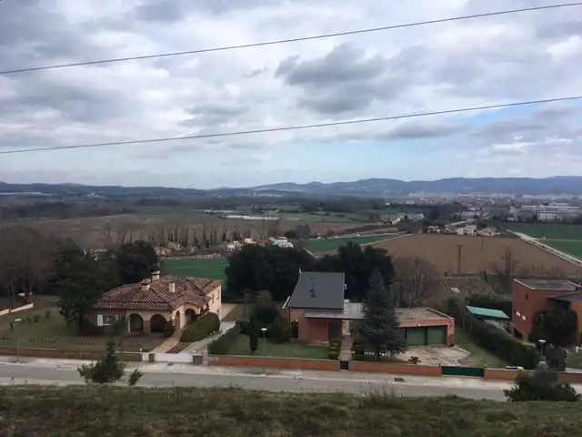 Wohnbaugrundstück zum Verkauf in Bescanó, imagen 2
