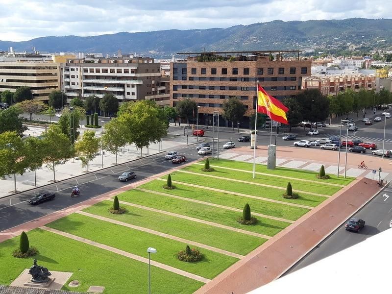 Traster de lloguer a Calle Cronista Salcedo Hierro, Ollerías - San Cayetano