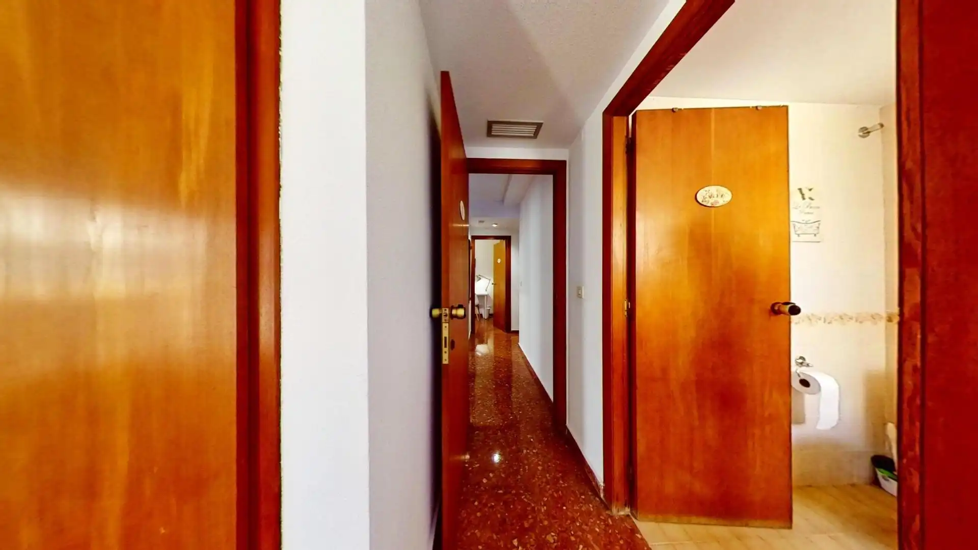 Wohnung zur Miete in Valencia mit Terrasse, Möbliert und Balkon