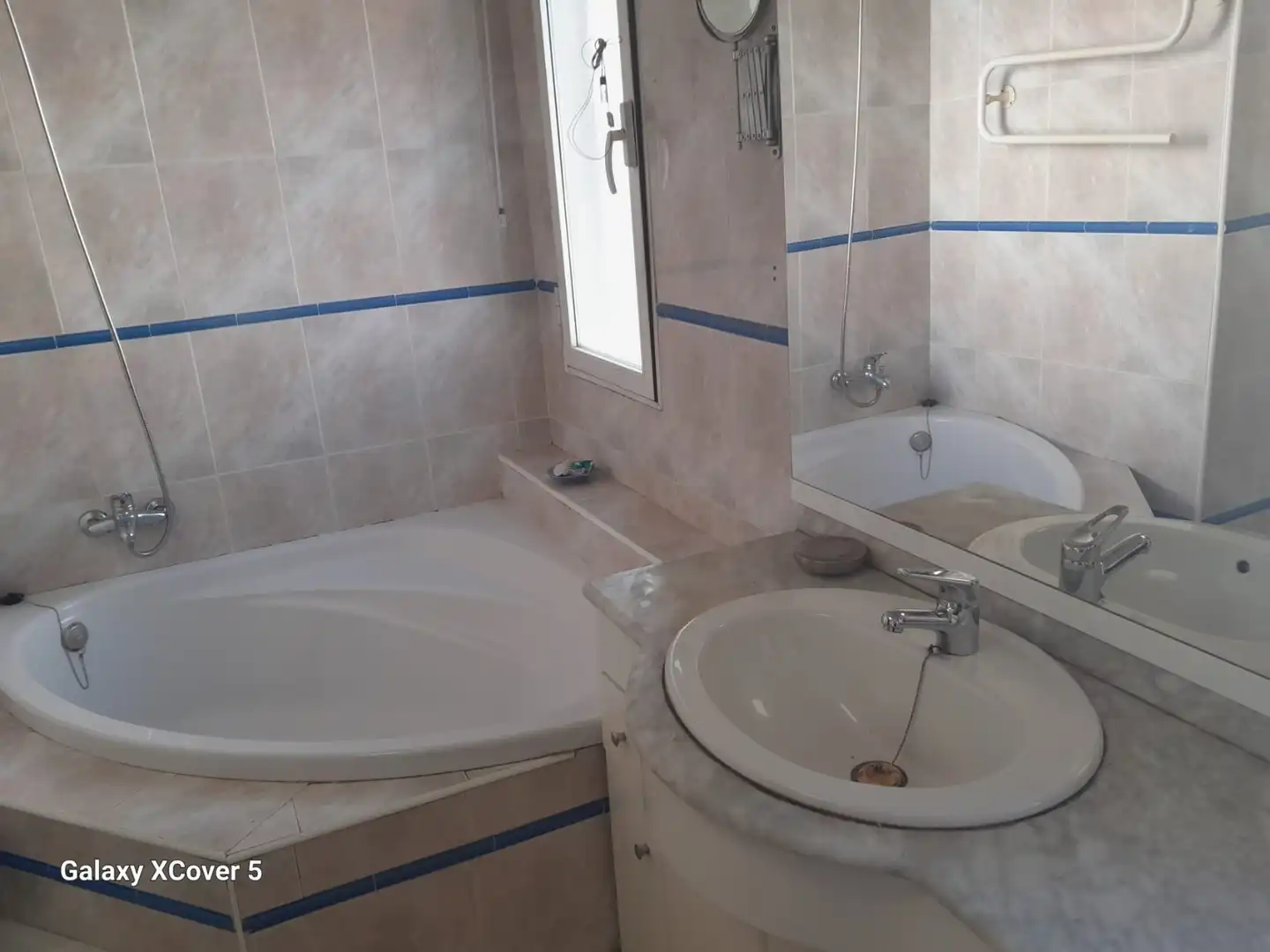 Baño de Casa adosada en venta en Granada con Aire acondicionado, Calefacción y Terraza