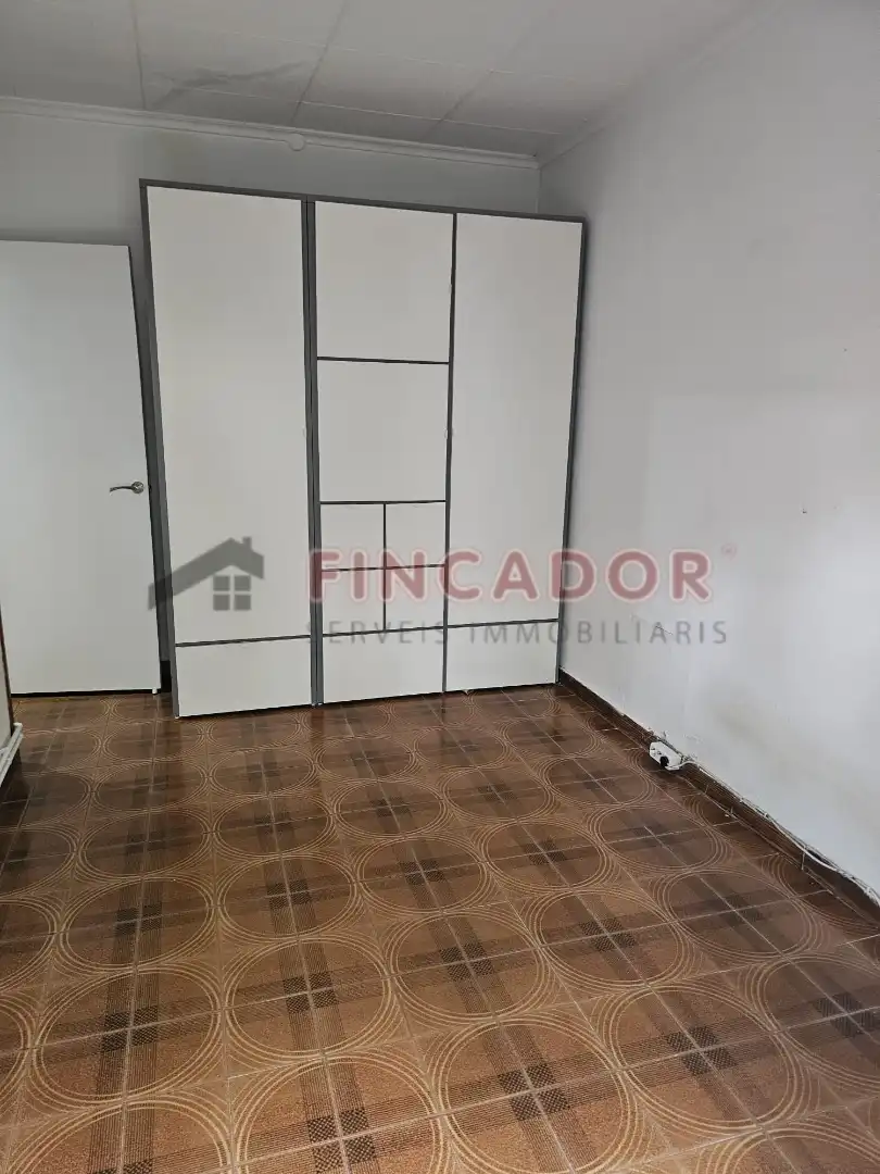 Habitación de Piso en venta en Barcelona con Aire acondicionado, Calefacción y Balcón