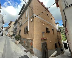 Vista exterior de Casa adosada en venda en Quéntar amb Terrassa