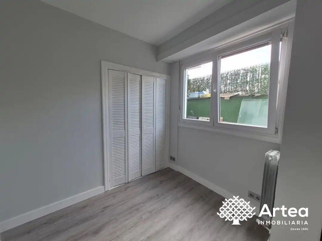 Habitación de Piso de alquiler en Bilbao  con Aire acondicionado, Calefacción y Jardín privado