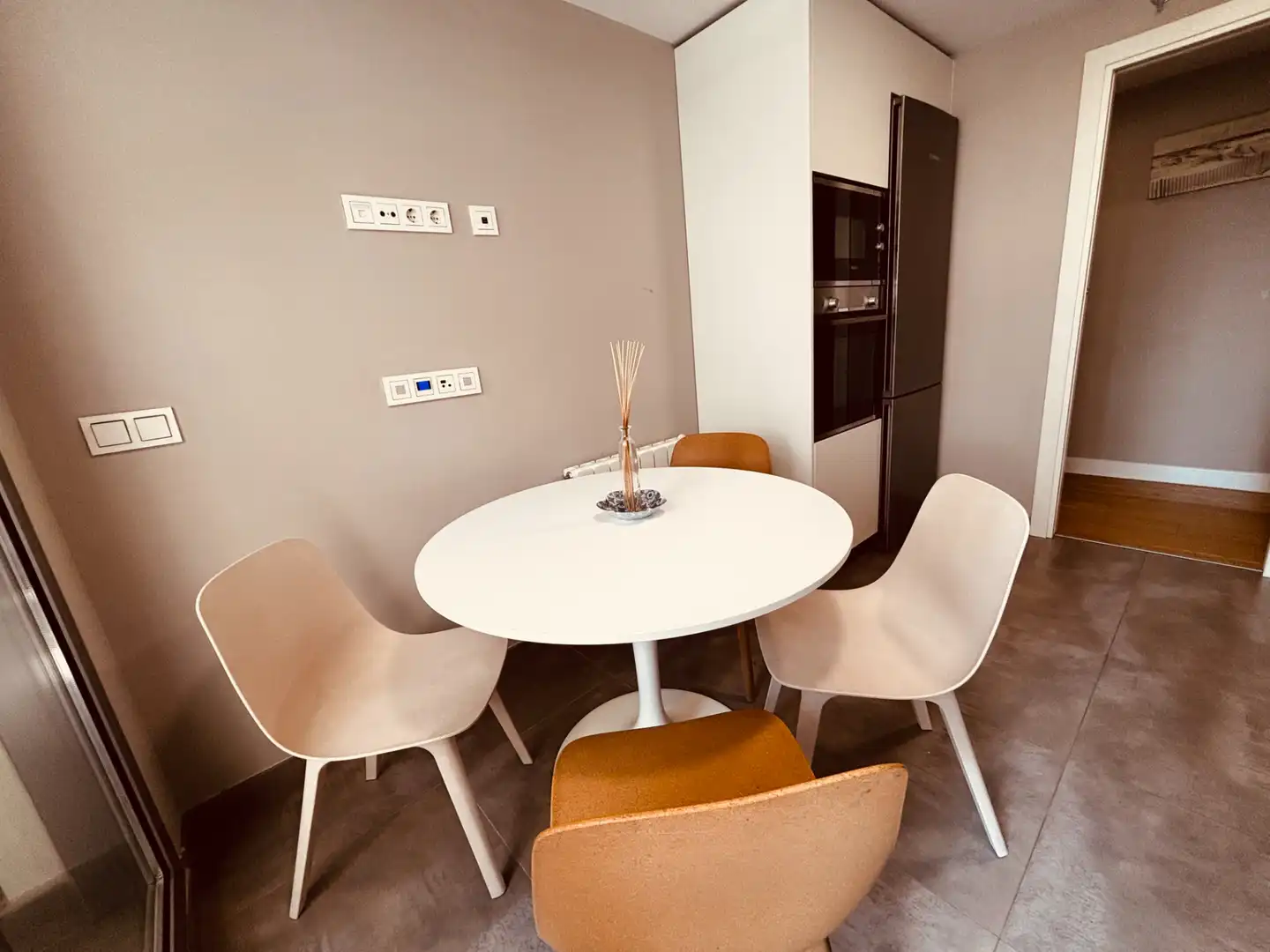 Comedor de Piso en venta en Getafe con Aire acondicionado, Calefacción y Jardín privado