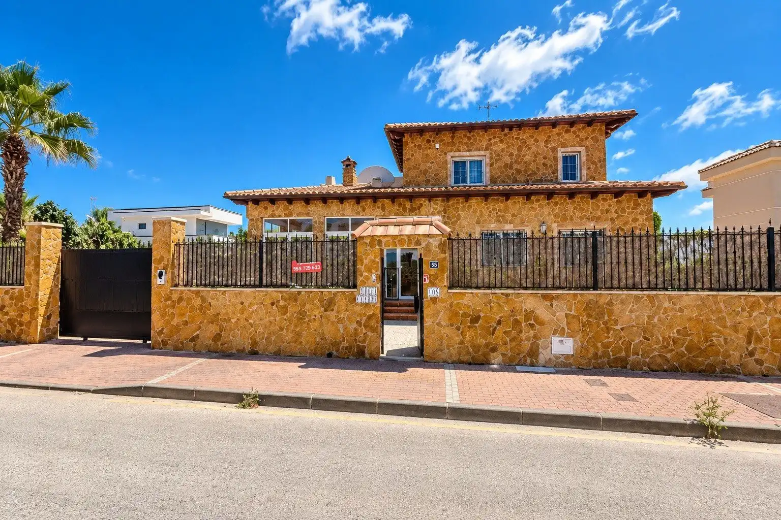 Vista exterior de Casa o chalet en venta en San Fulgencio con Terraza, Trastero y Amueblado