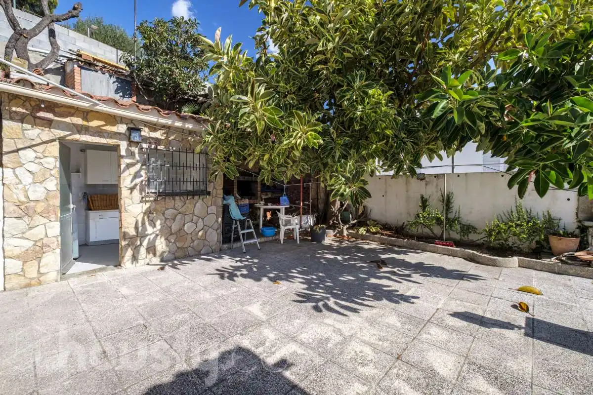 Detached house with pool for sale in Calle Bergueda ., imagen 22