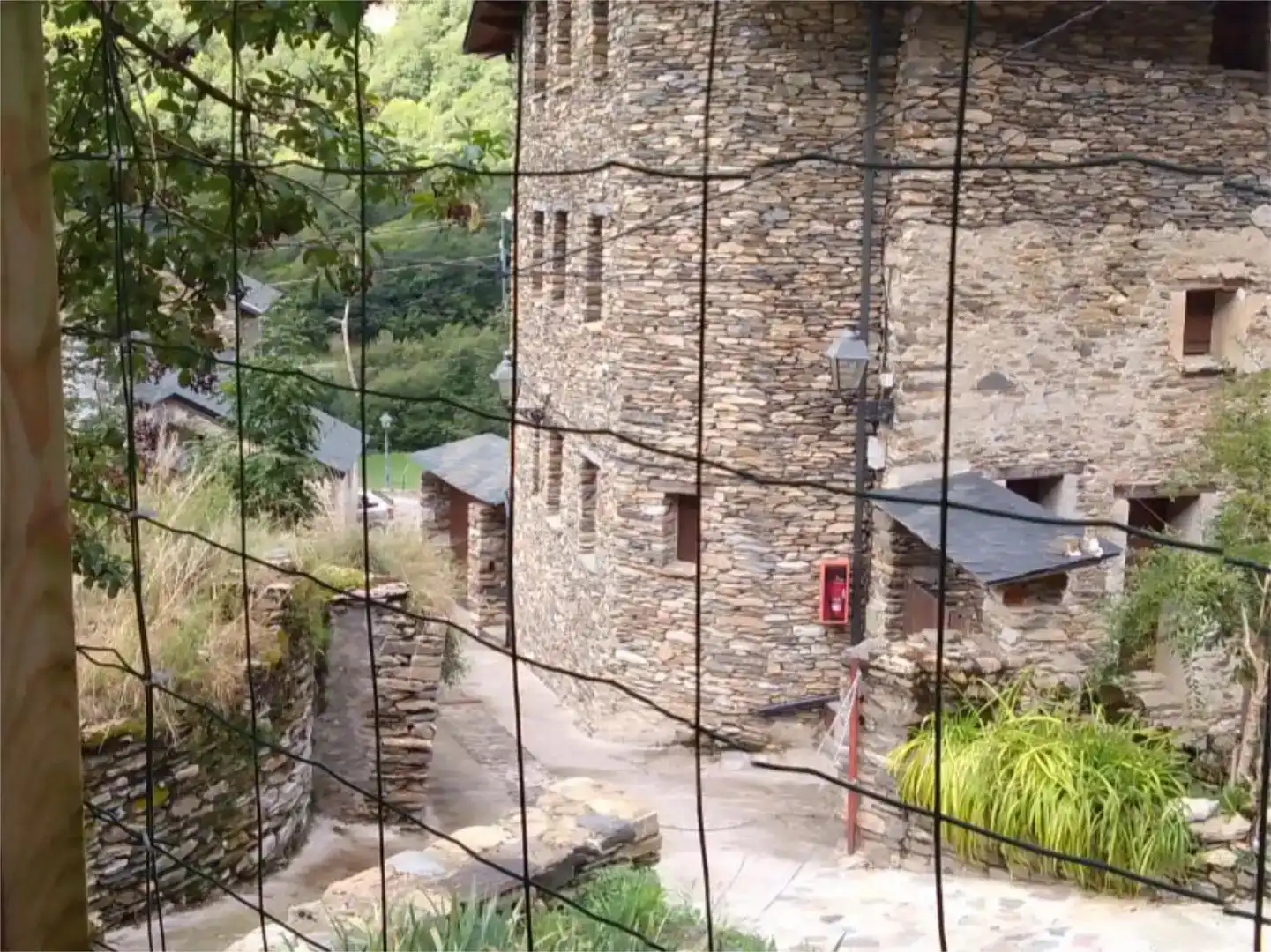 Vista exterior de Finca rústica en venda en Castell de Mur, Lleida