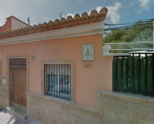 Vista exterior de Casa o xalet en venda en Llaurí amb Terrassa, Piscina i Balcó