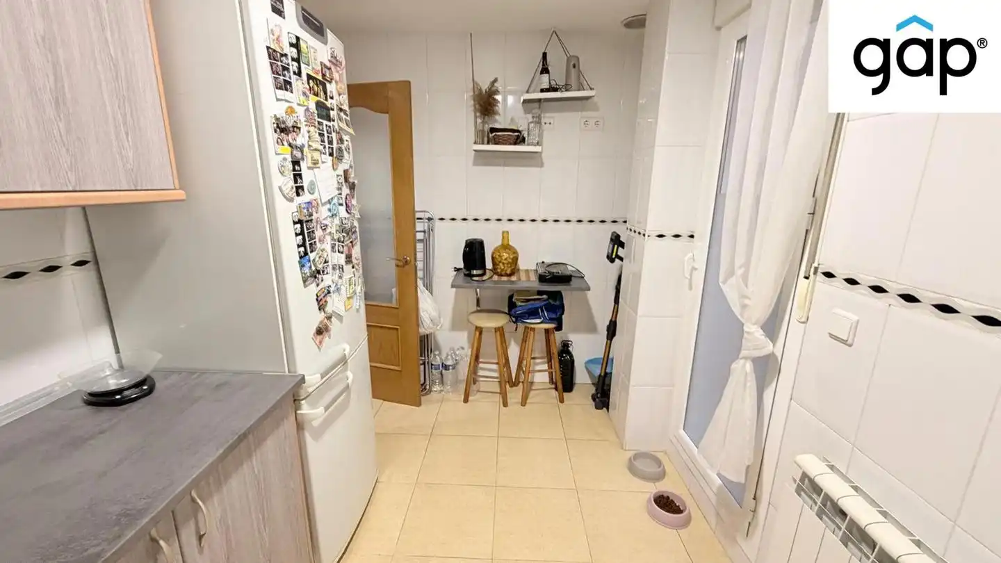Cocina de Planta baja en venta en Arcas del Villar con Calefacción, Terraza y Amueblado