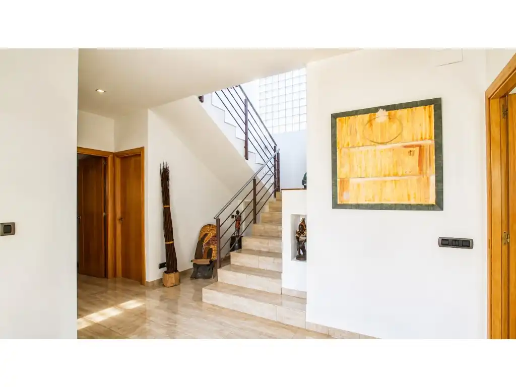 Houses for sale in Olèrdola  with Air Conditioner