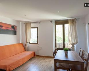 Bedroom of Apartment to share in  Barcelona Capital  with Air Conditioner and Terrace