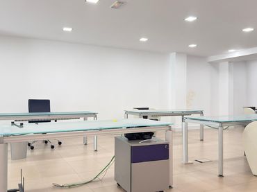 Local comercial en alquiler en Carrer de Navarra 92