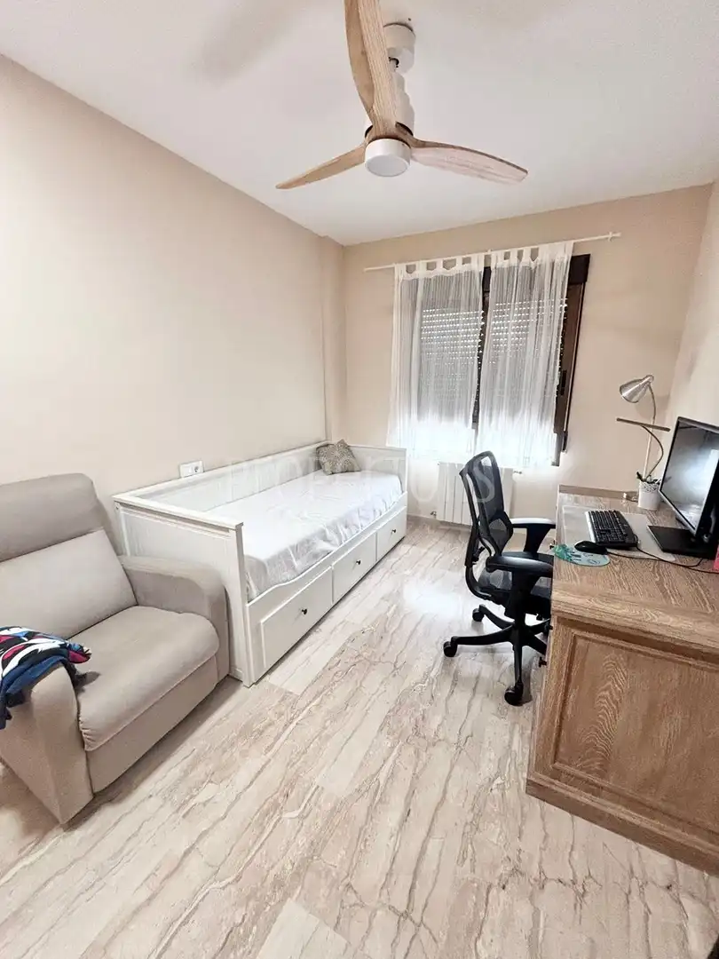 Dormitori de Casa o xalet en venda en Mutxamel